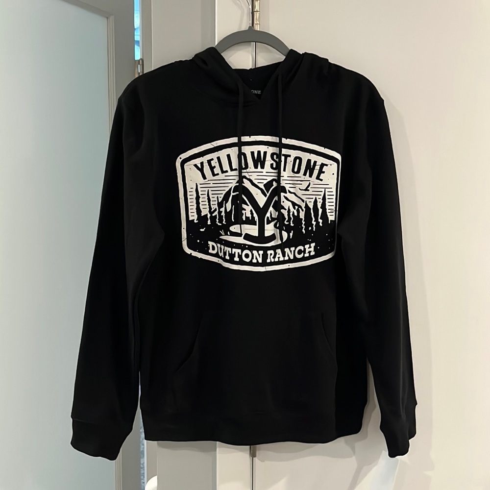 NWT, S, Yellowstone Hooded Sweatshirt